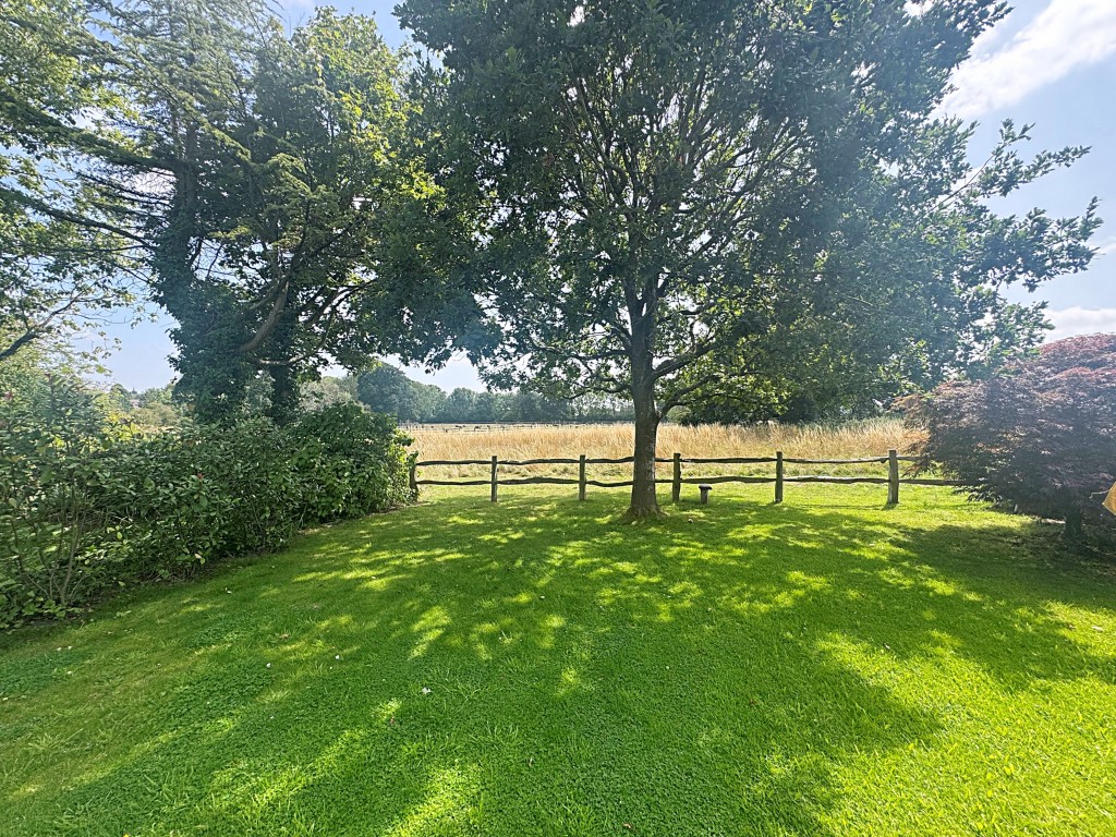 Castle Road, Kenilworth