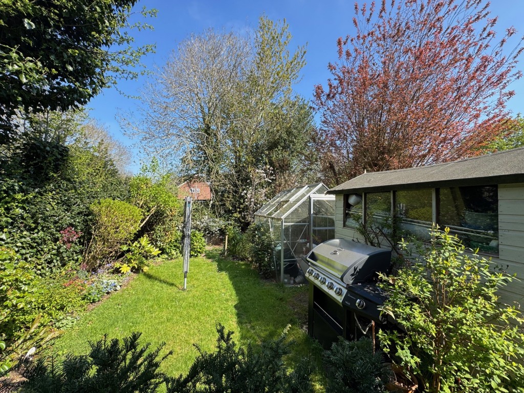 Avenue Road, Kenilworth