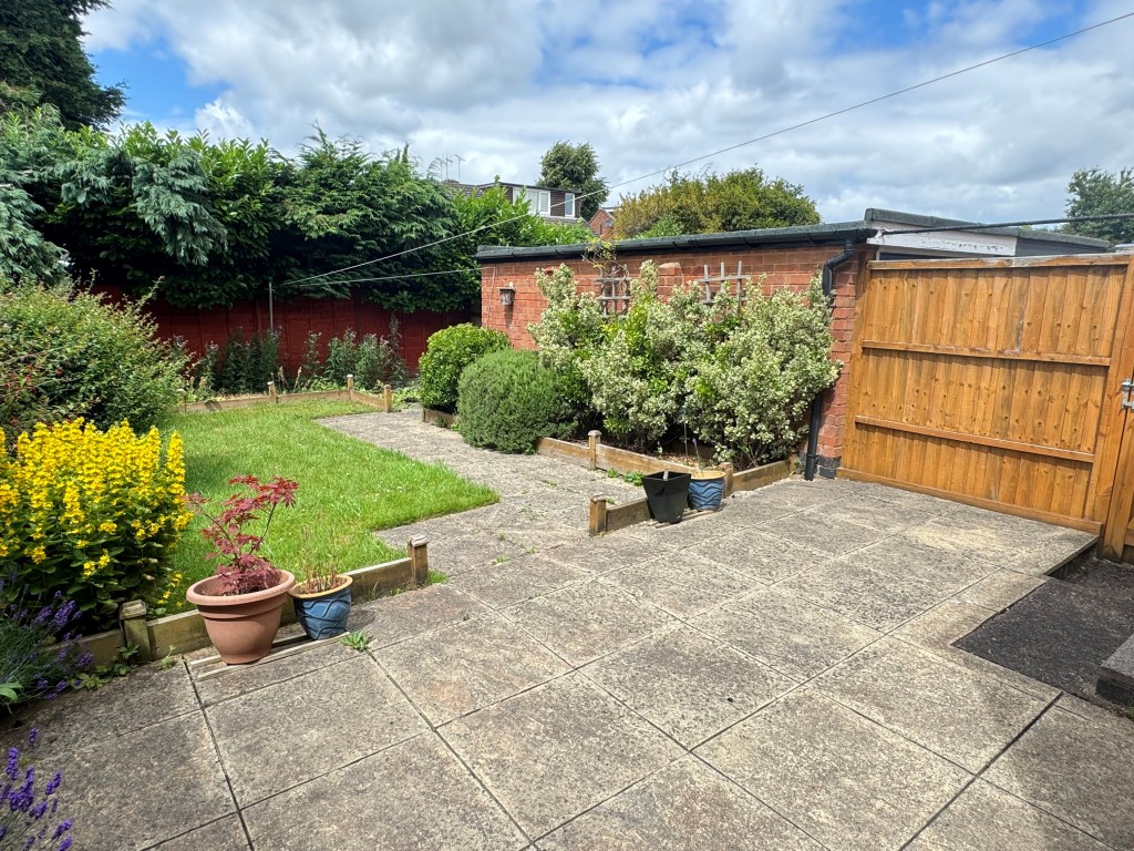 Laburnum Avenue, Kenilworth