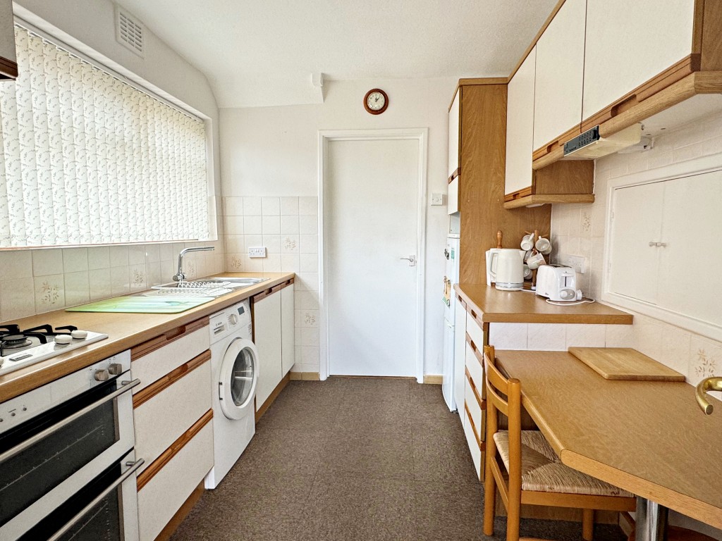 Laburnum Avenue, Kenilworth