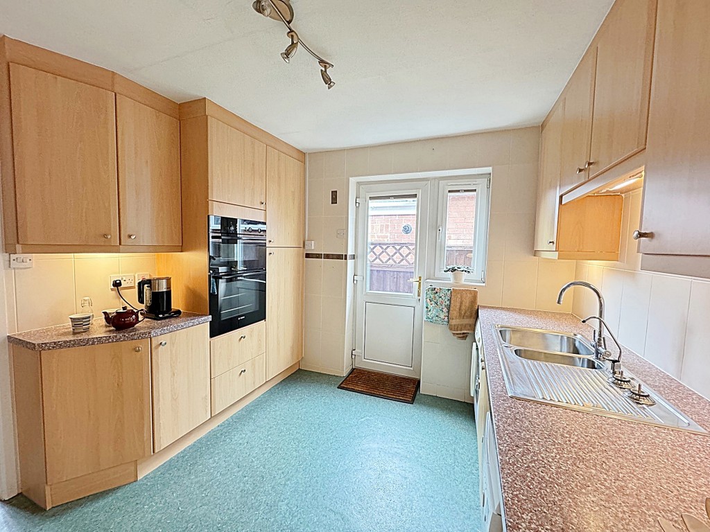 Woodcote Avenue, Kenilworth