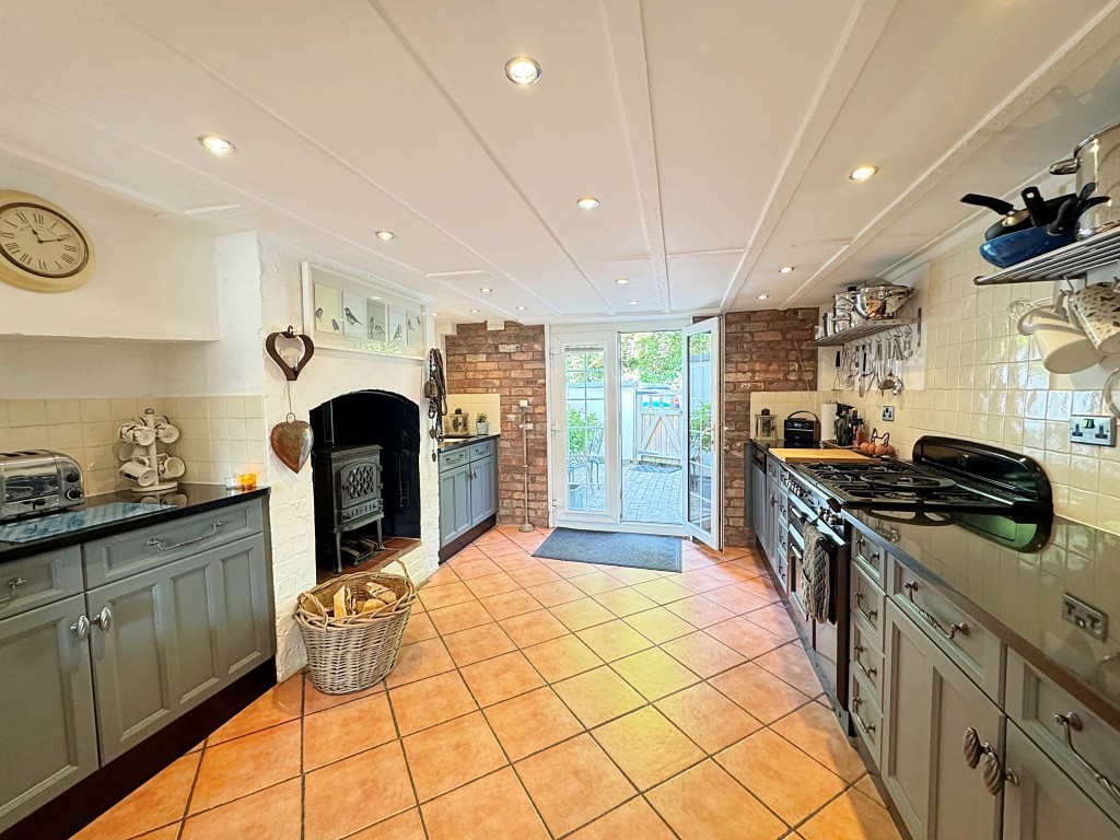 Castle Grove, Kenilworth