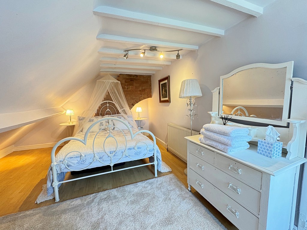 Castle Grove, Kenilworth