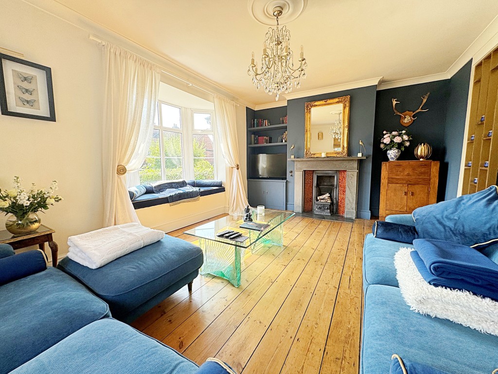 Castle Grove, Kenilworth