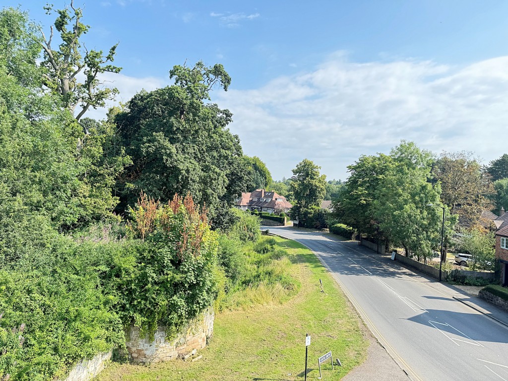 Castle Grove, Kenilworth