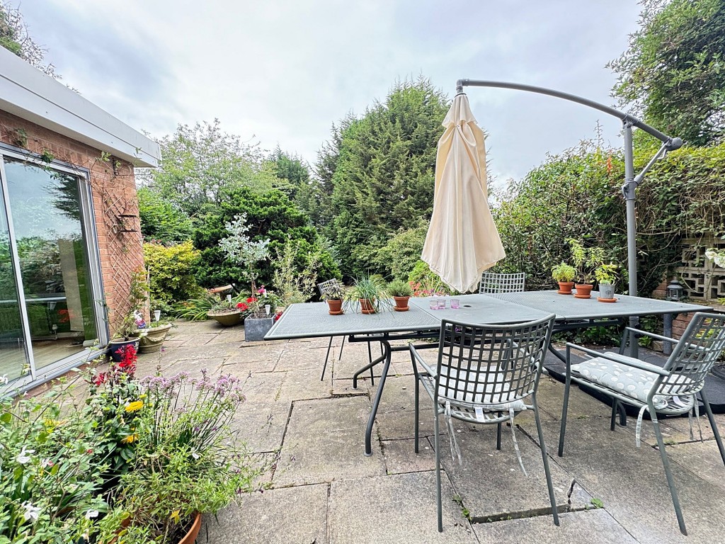 Borrowell Lane, Kenilworth