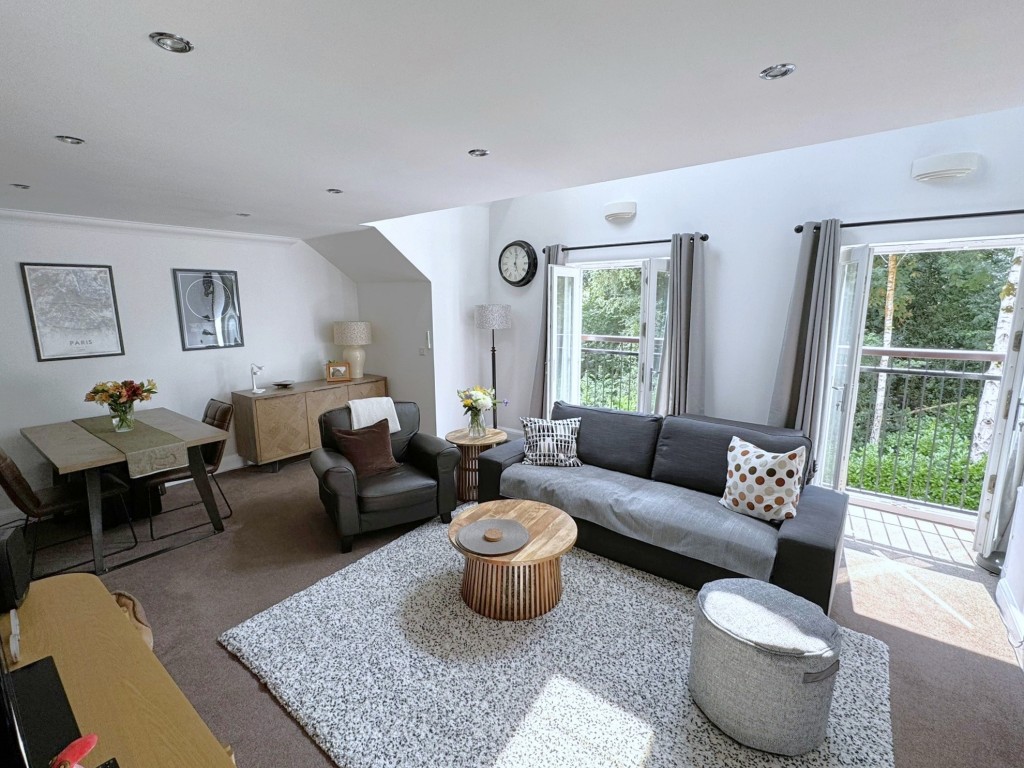 Fennyland Lane, Kenilworth