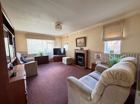 Newfield Avenue, Kenilworth