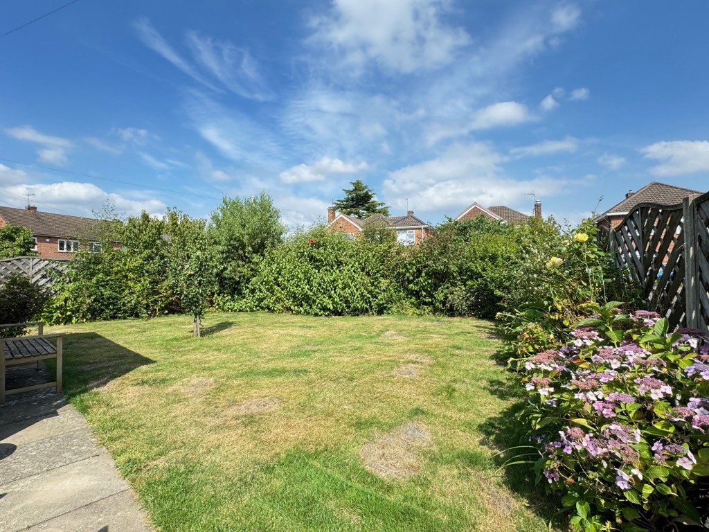 Newfield Avenue, Kenilworth