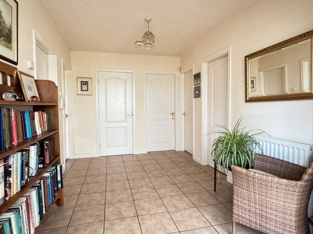Newfield Avenue, Kenilworth