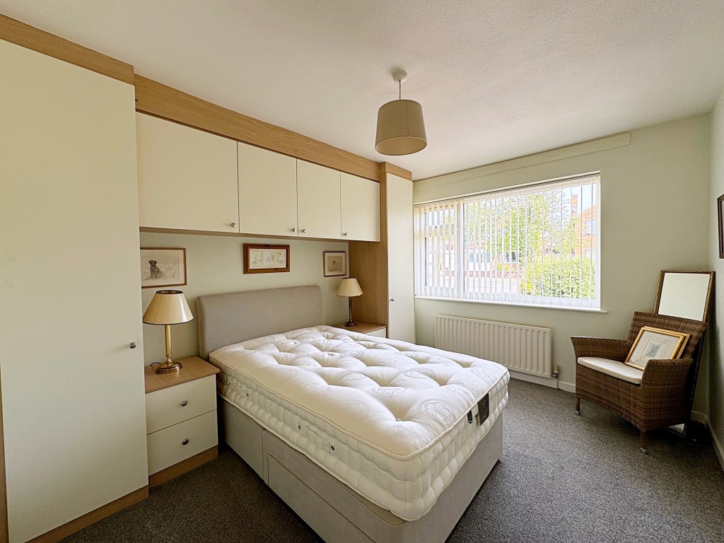 Newfield Avenue, Kenilworth
