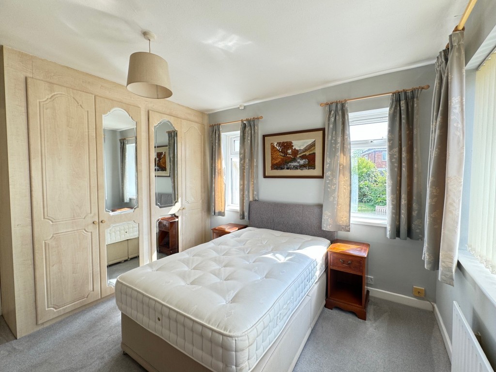 Newfield Avenue, Kenilworth