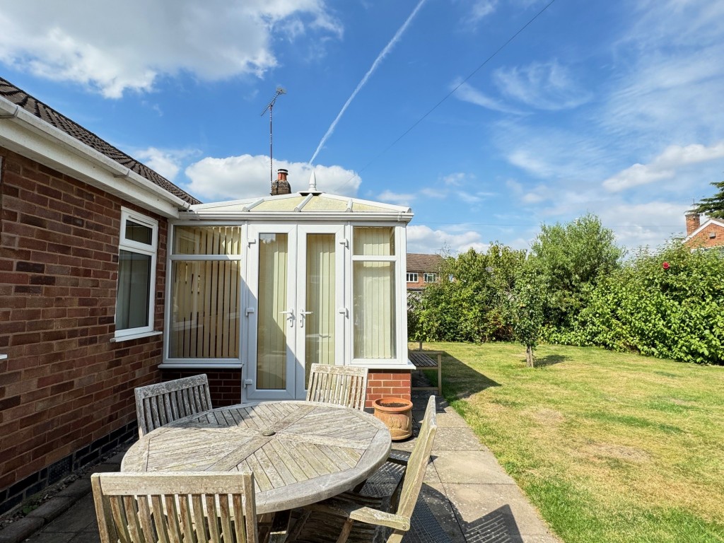 Newfield Avenue, Kenilworth