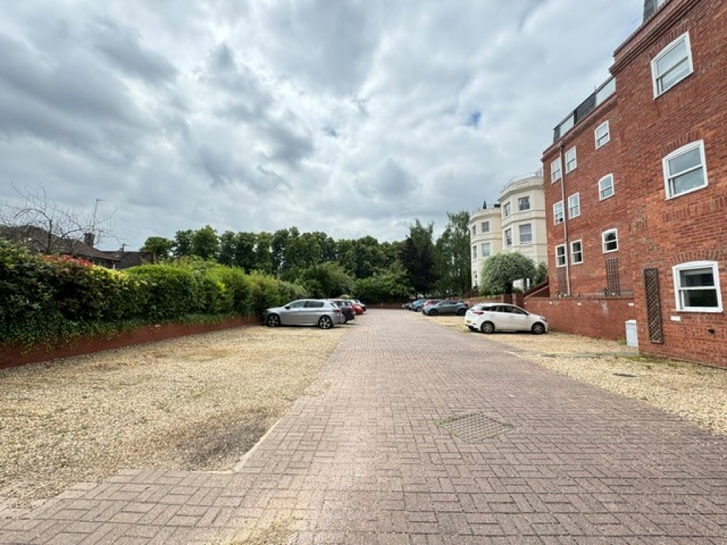 Kenilworth Hall, Bridge Street, Kenilworth