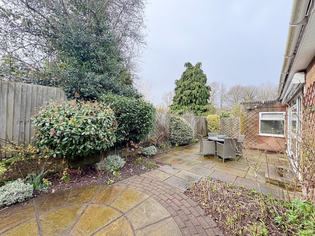 Elizabeth Way, Kenilworth