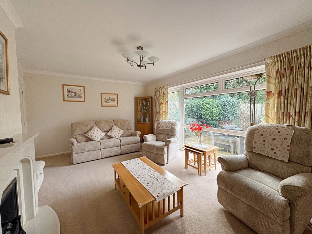 Elizabeth Way, Kenilworth