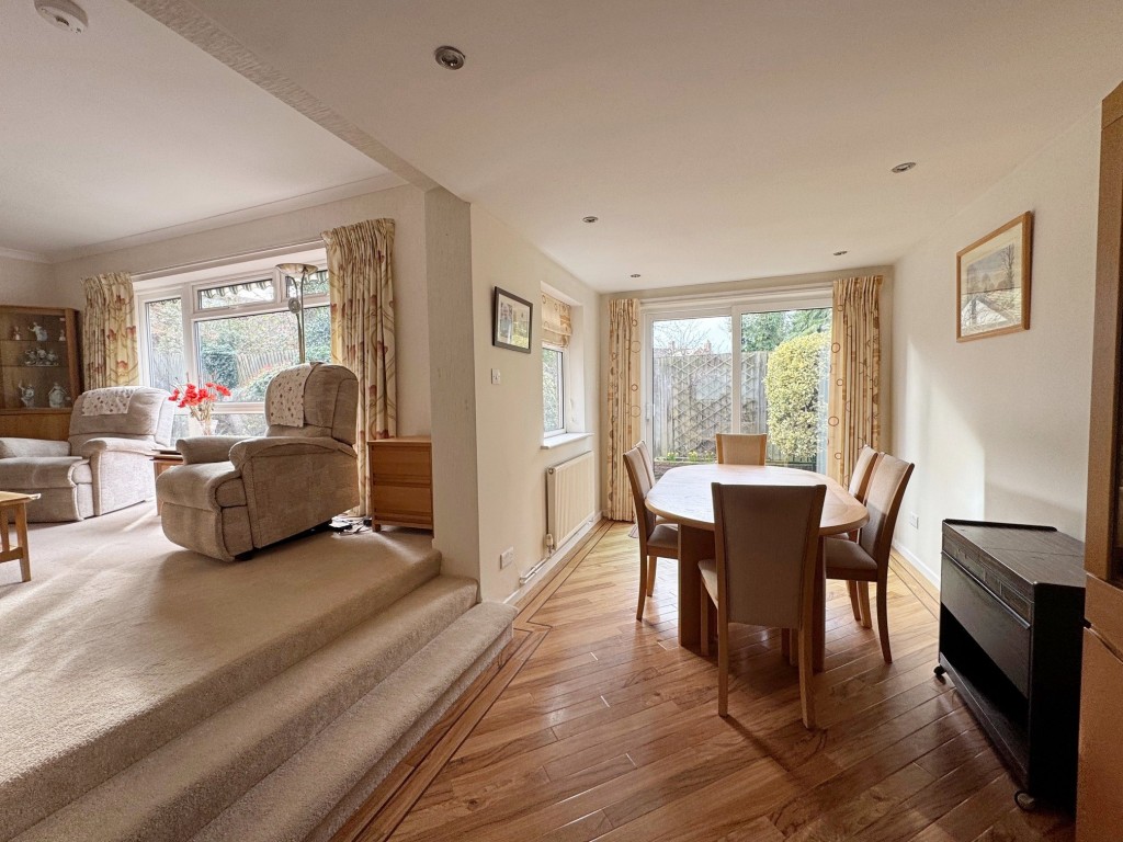 Elizabeth Way, Kenilworth