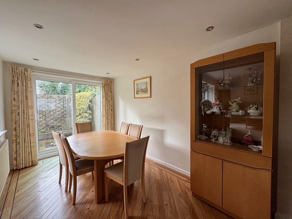 Elizabeth Way, Kenilworth