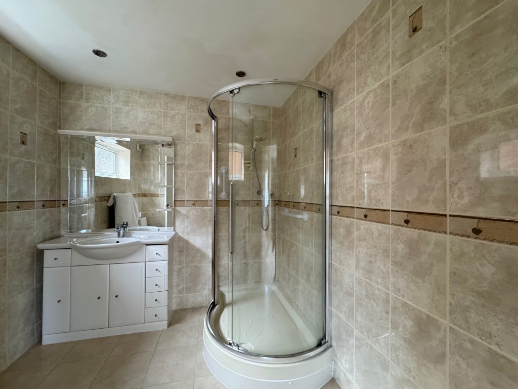 Elizabeth Way, Kenilworth