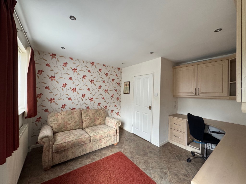 Elizabeth Way, Kenilworth