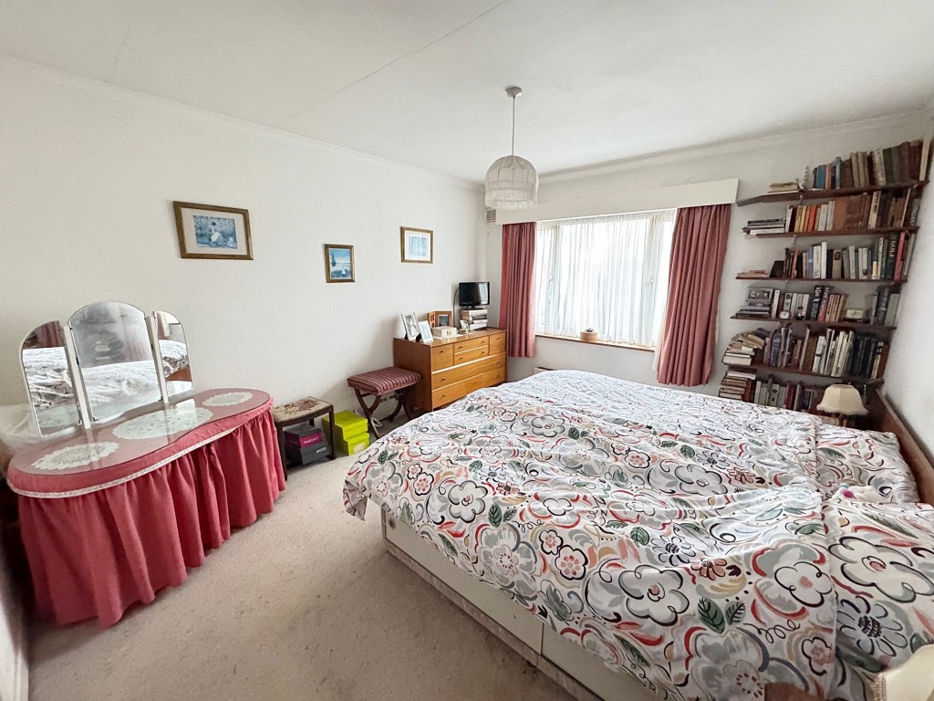 Blackthorn Road, Kenilworth