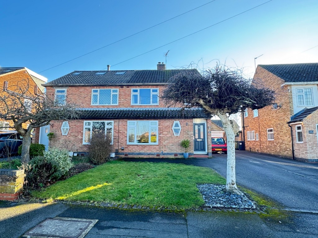Blackthorn Road, Kenilworth