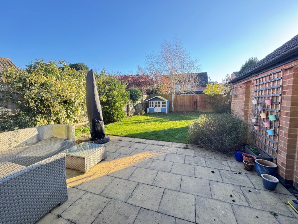 Blackthorn Road, Kenilworth