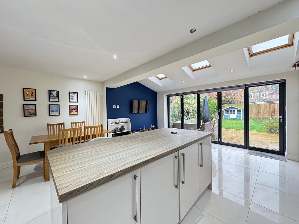 Blackthorn Road, Kenilworth