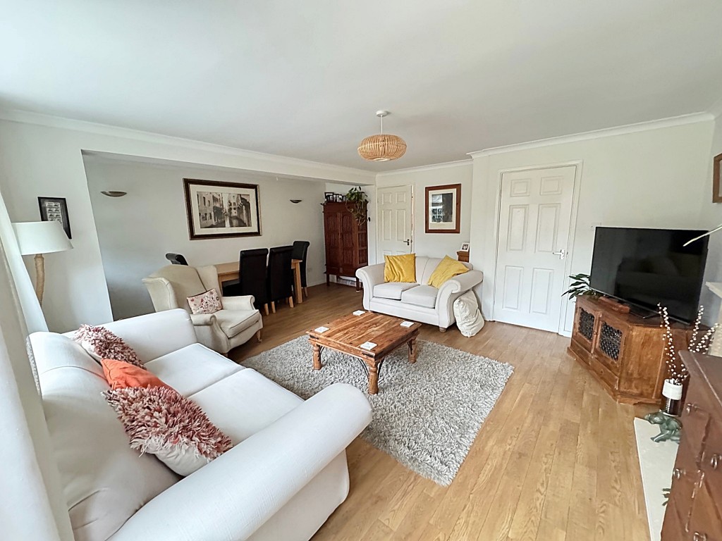 Regency Drive, Kenilworth