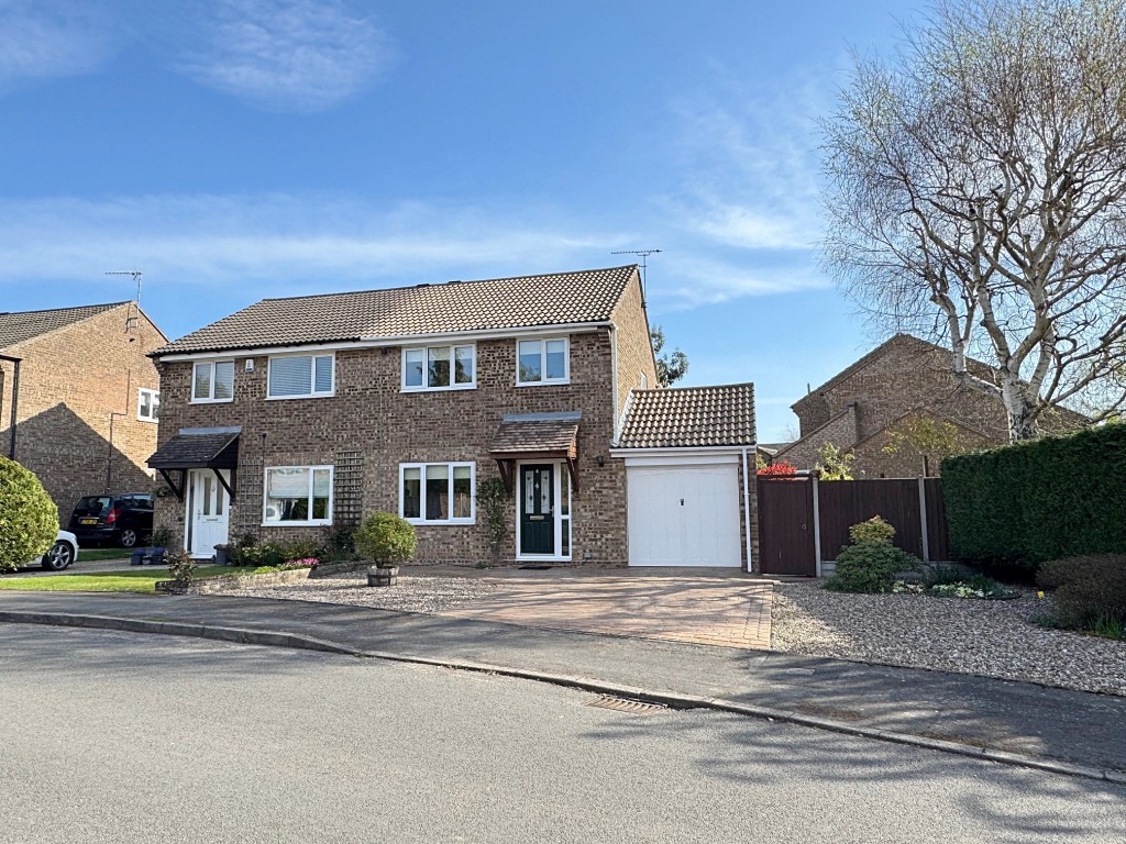 Harlech Close, Kenilworth