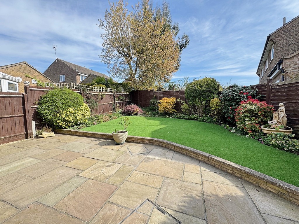 Harlech Close, Kenilworth