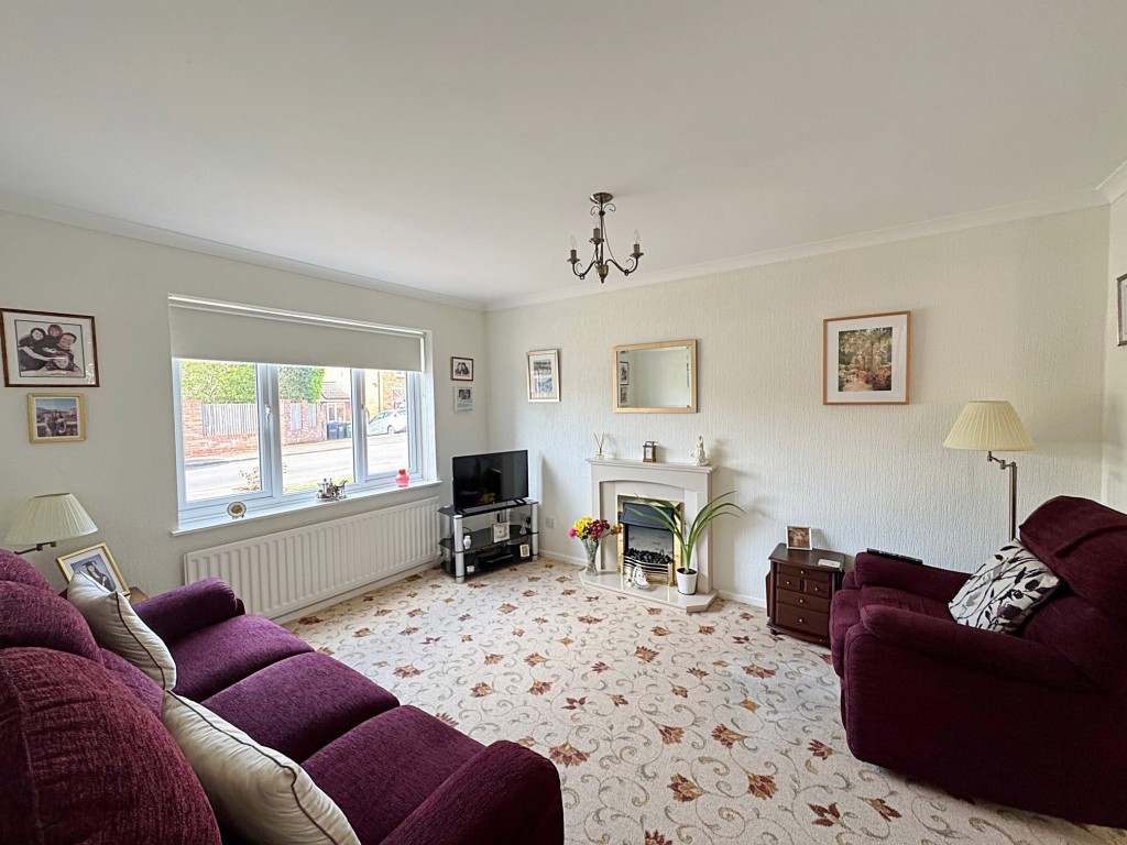 Harlech Close, Kenilworth