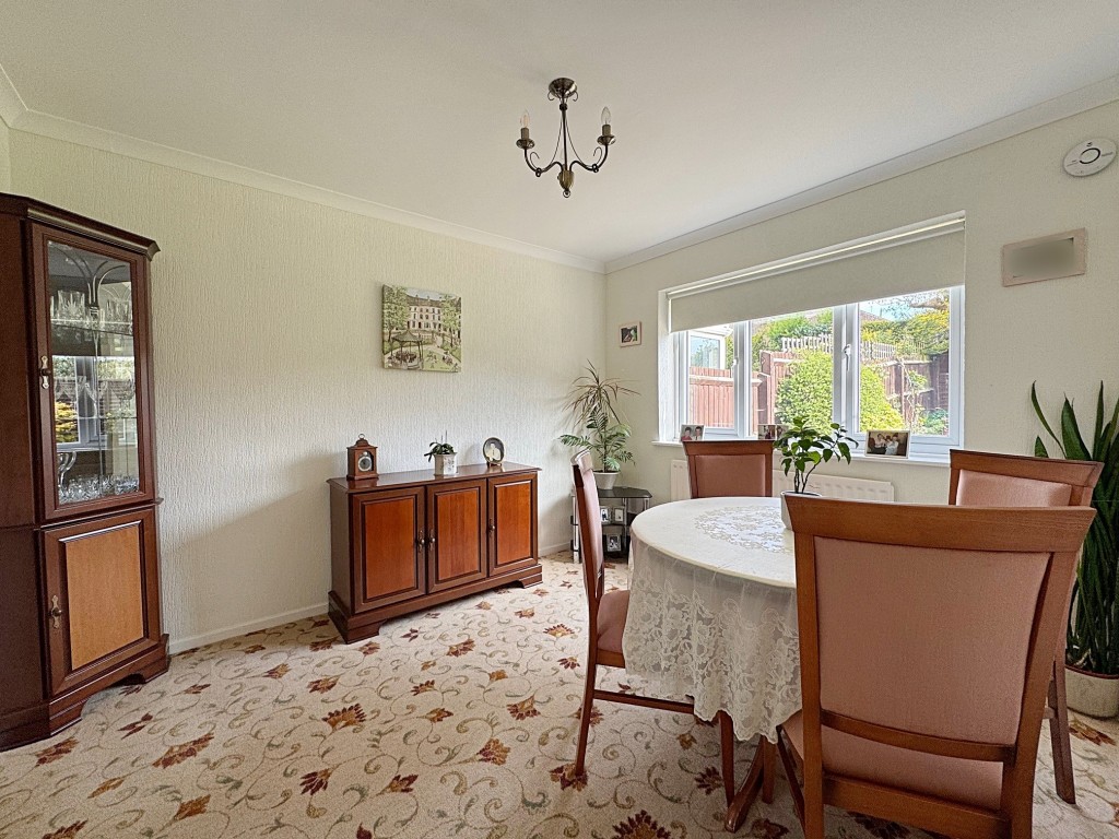 Harlech Close, Kenilworth
