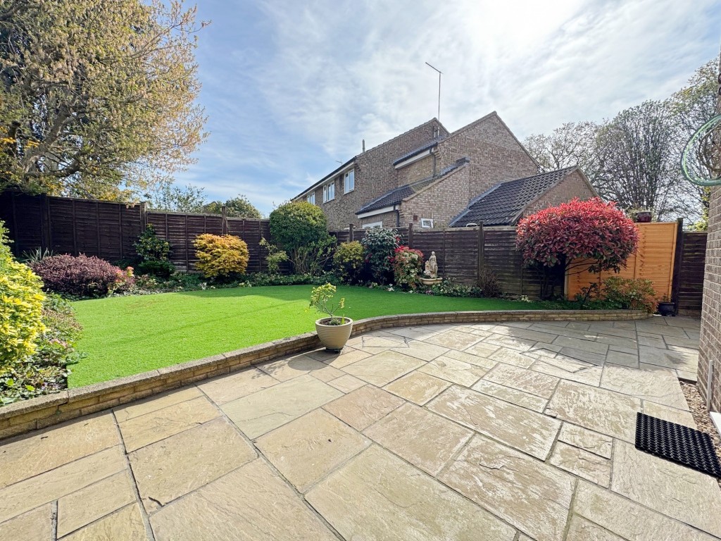 Harlech Close, Kenilworth