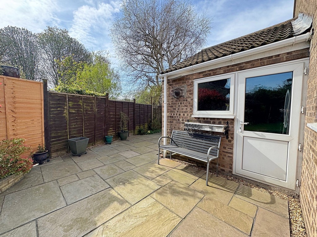 Harlech Close, Kenilworth