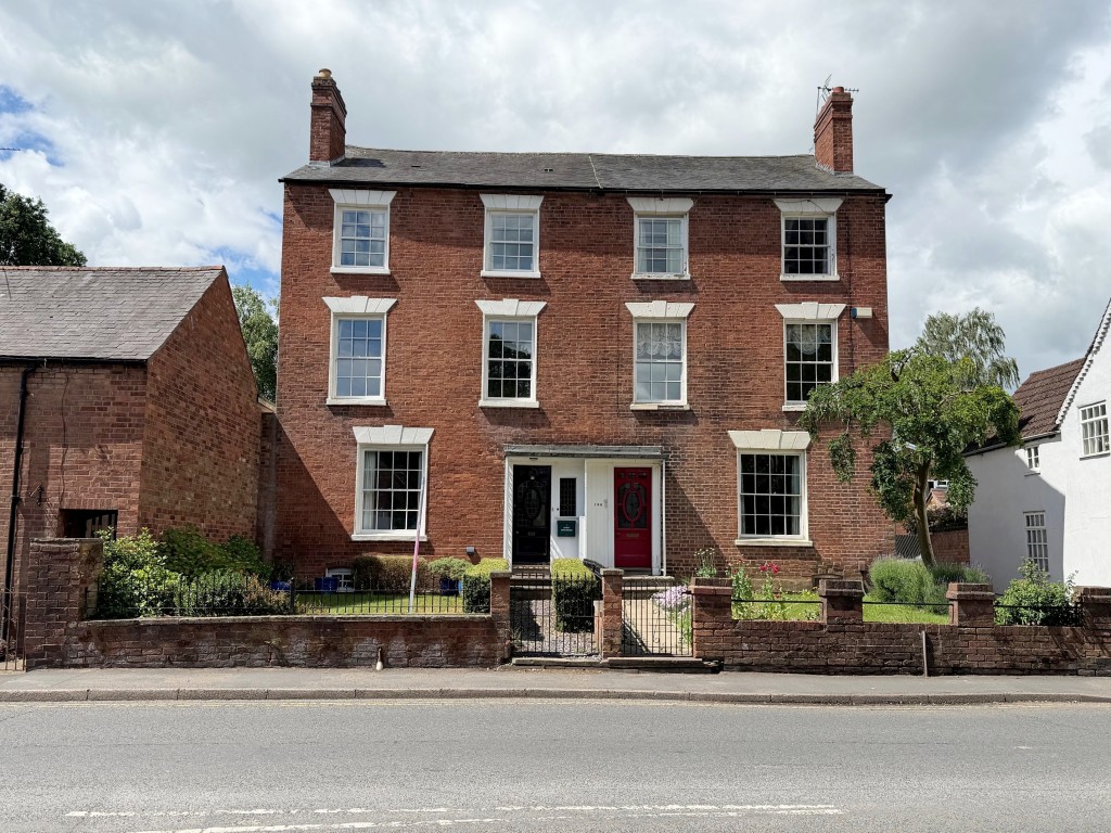 Warwick Road, Kenilworth
