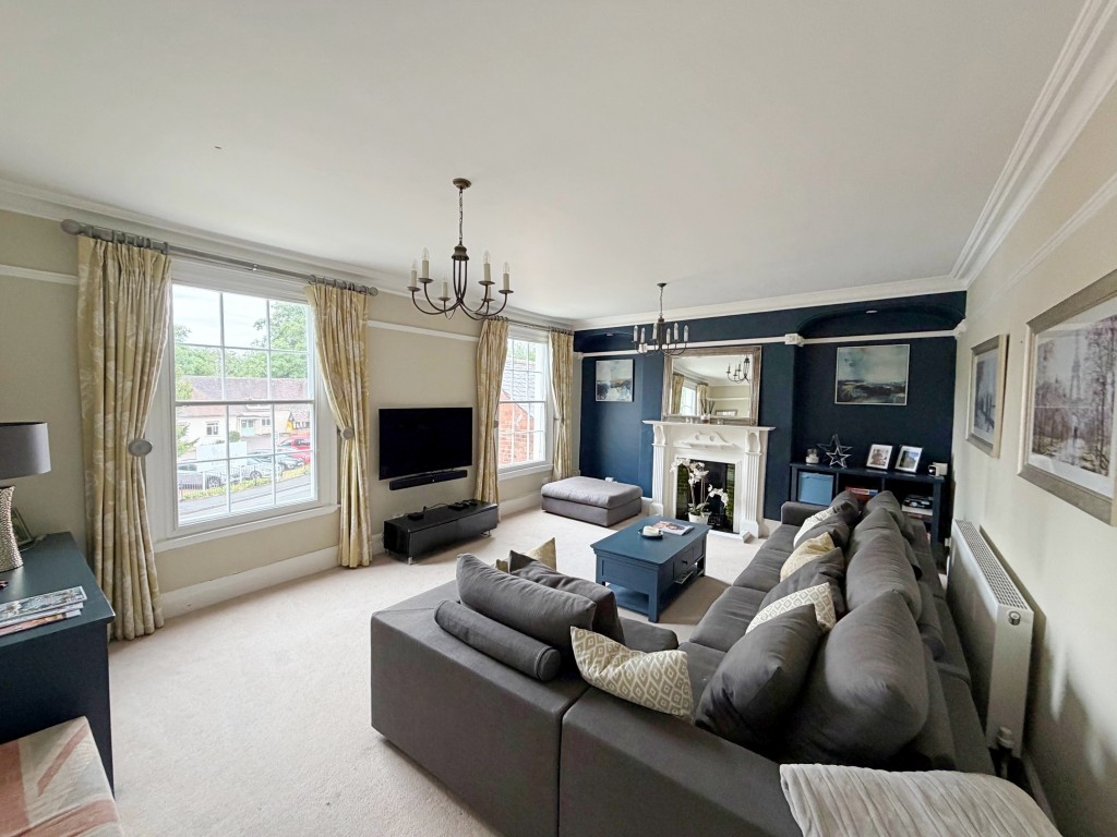 Warwick Road, Kenilworth