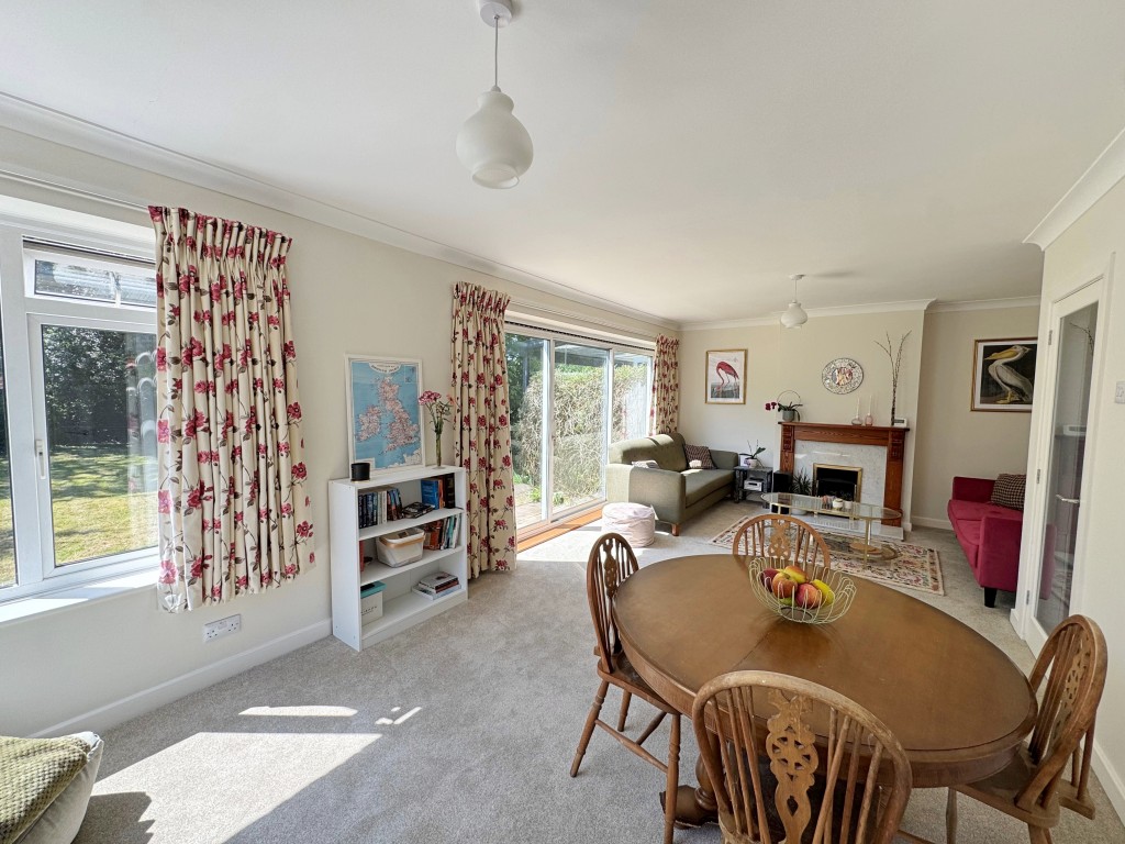 Lindsey Crescent, Kenilworth