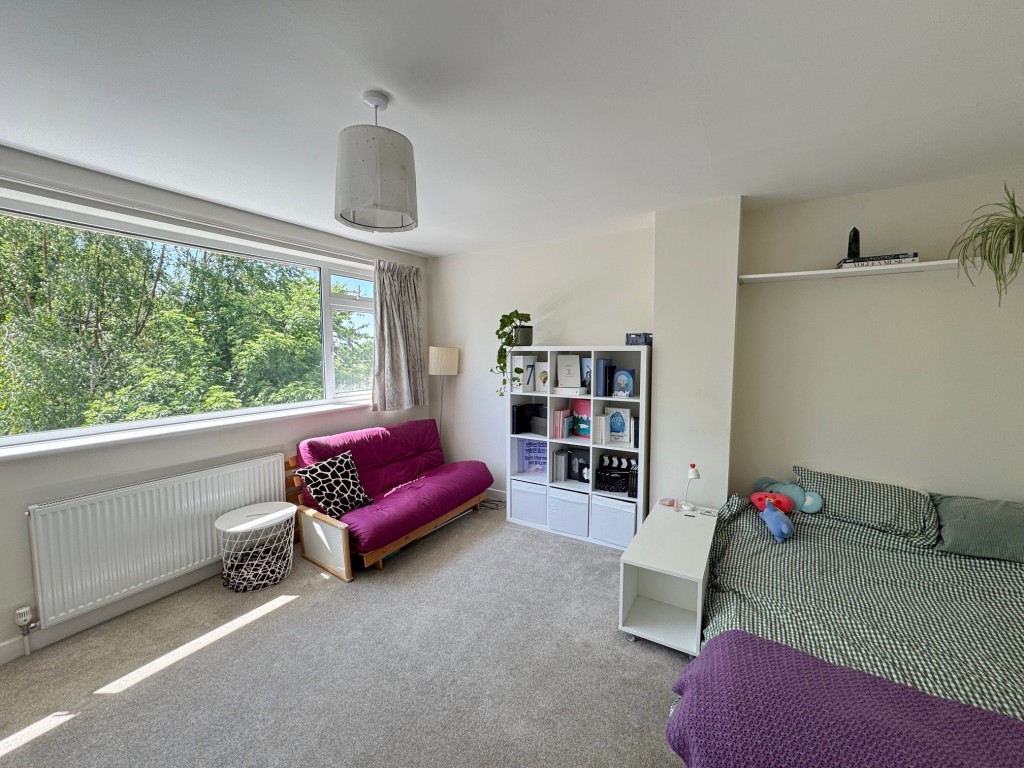Lindsey Crescent, Kenilworth