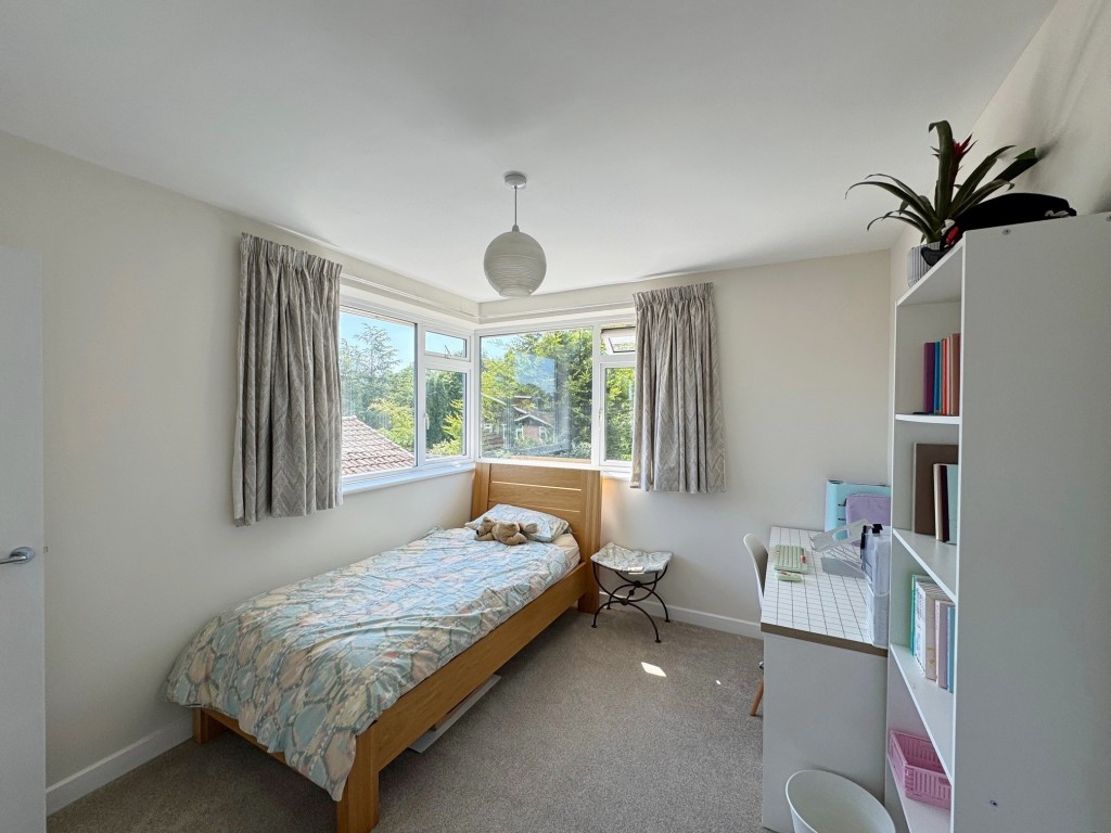 Lindsey Crescent, Kenilworth