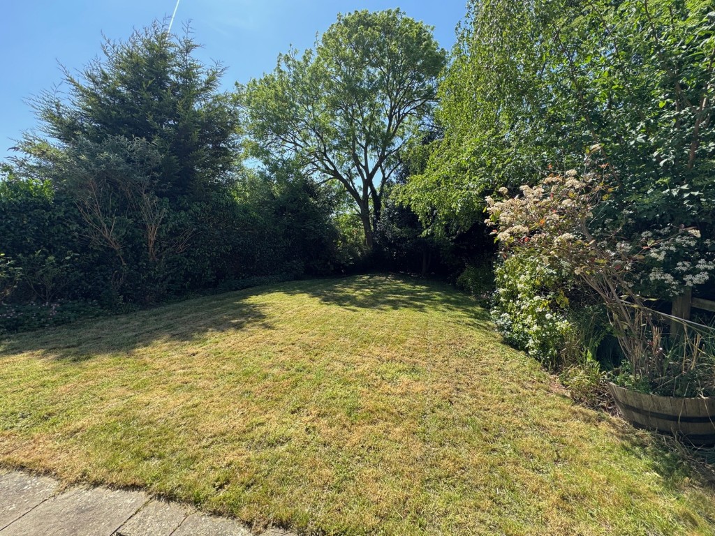 Lindsey Crescent, Kenilworth
