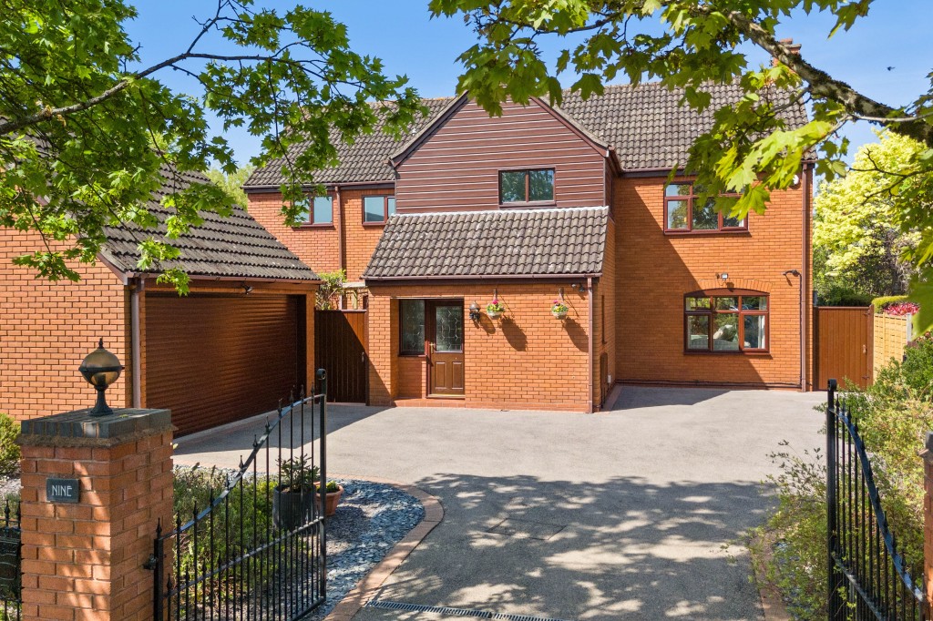 Whitefield Close, Westwood Heath