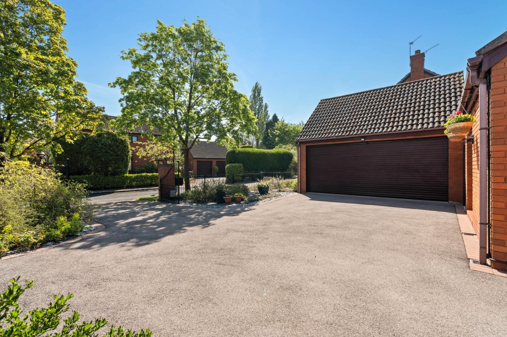 Whitefield Close, Westwood Heath