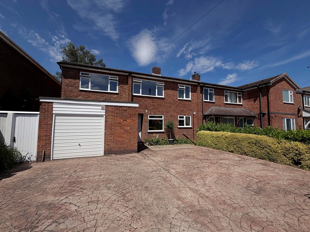 Fishponds Road, Kenilworth