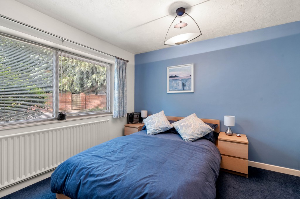 Hawkesworth Drive, Kenilworth