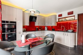 Hawkesworth Drive, Kenilworth