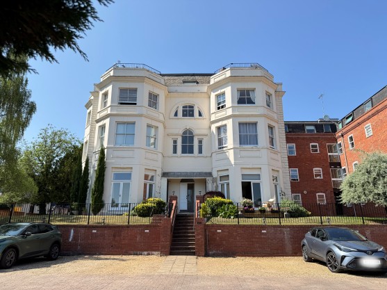 Kenilworth Hall, Bridge Street, Kenilworth