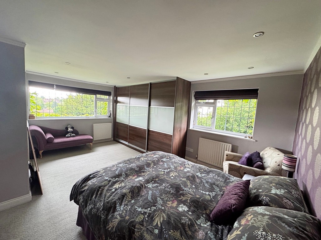 Hawkesworth Drive, Kenilworth