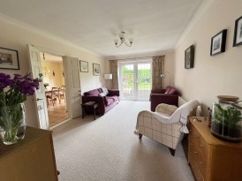 Hawkesworth Drive, Kenilworth