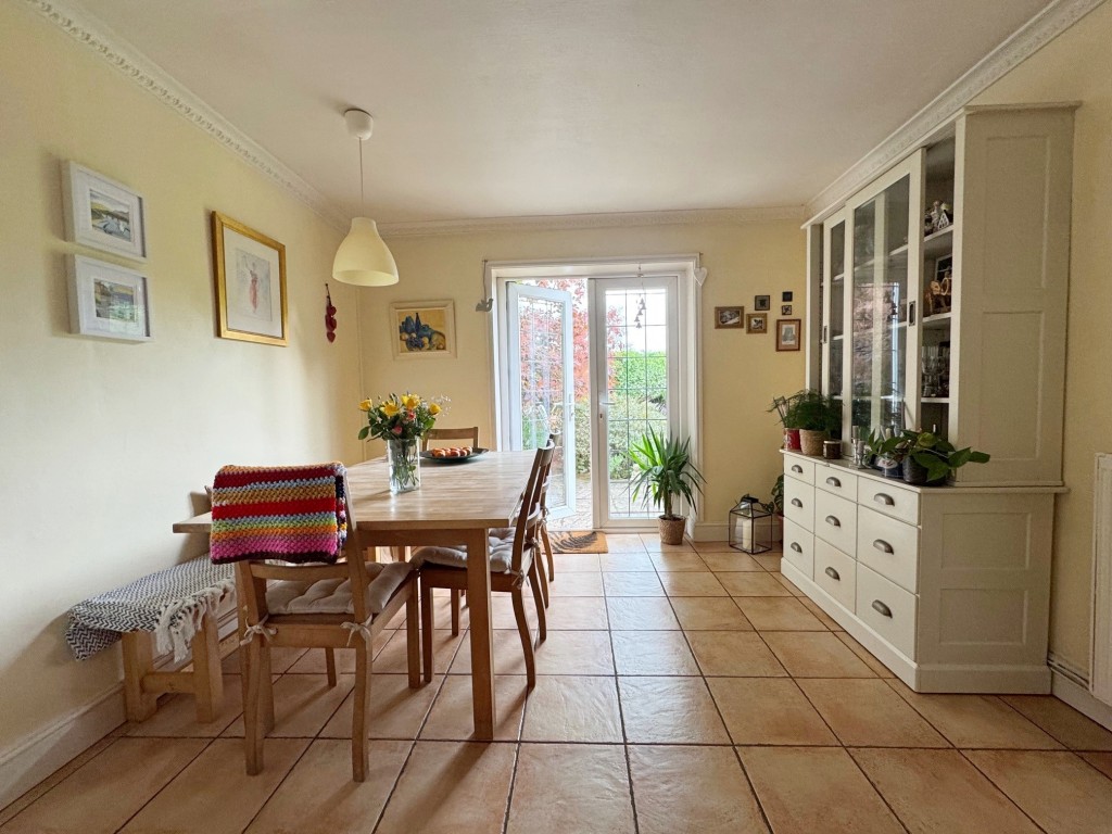 Hawkesworth Drive, Kenilworth